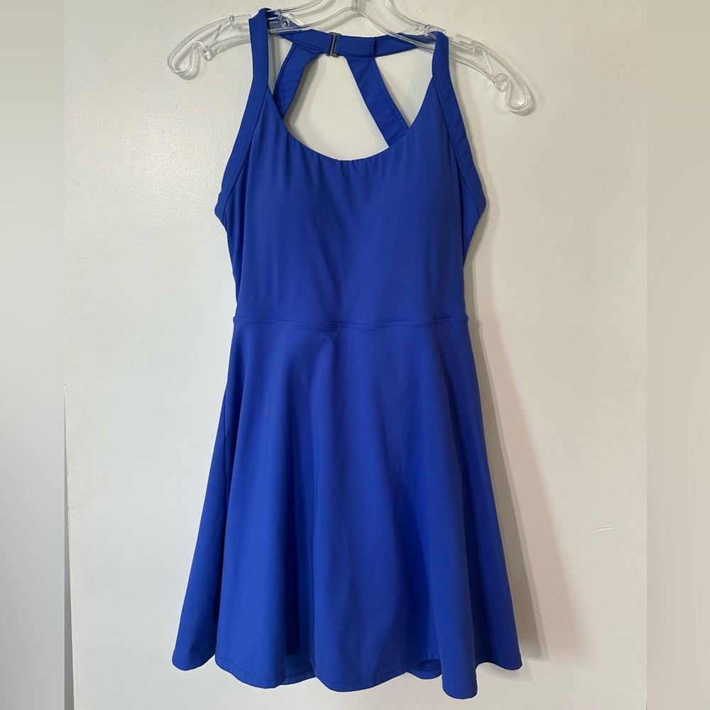 Sleeveless Fit-and-Flare Active Dress with Shorts Women’s Small